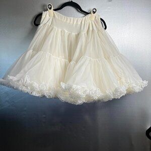 Vintage White Sam's 21" Petticoat Ruffled and Layered Size M